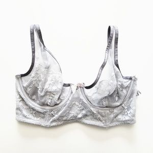 Victoria's secret bra